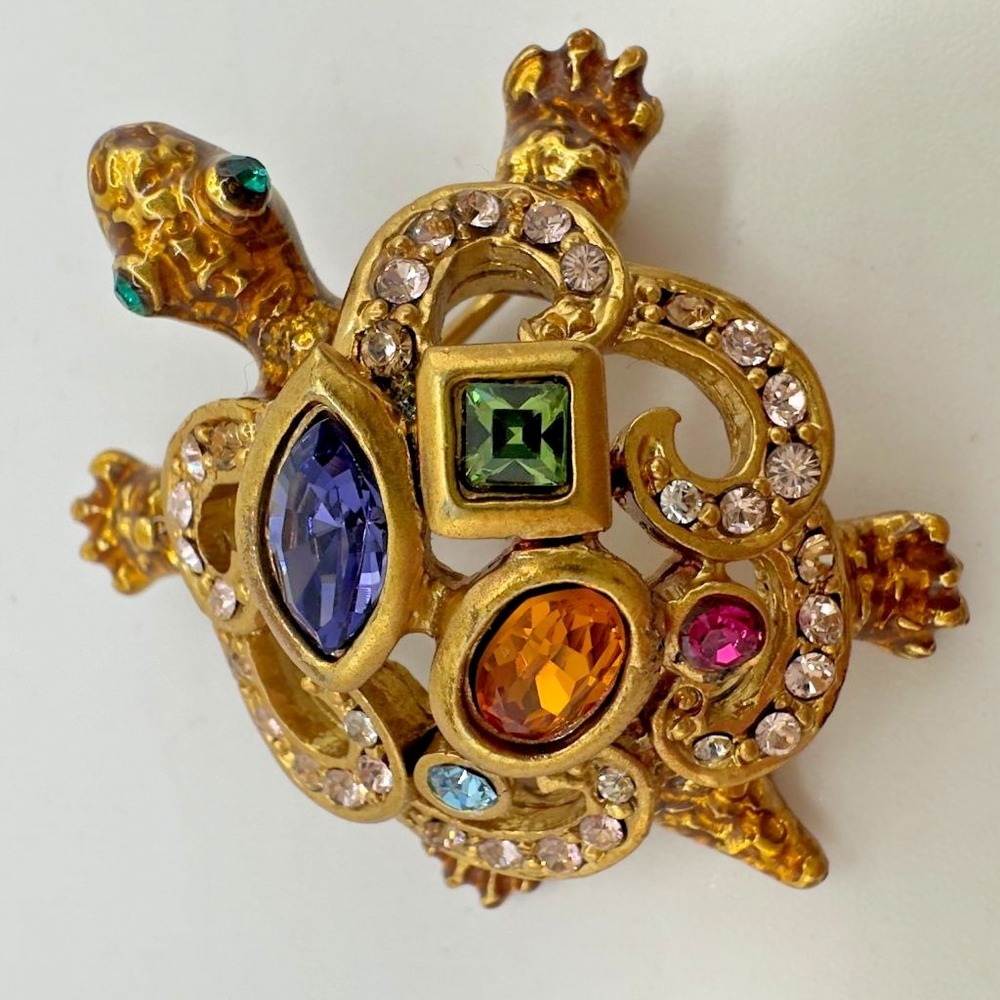Jay Strongwater Turtle Pin Brooch Gold Tone Multicolor Crystals